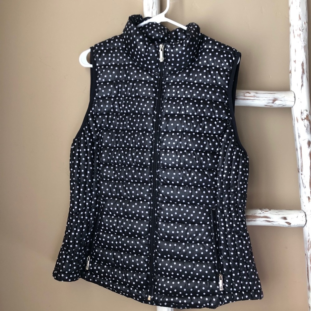 tommy hilfiger lightweight vest!